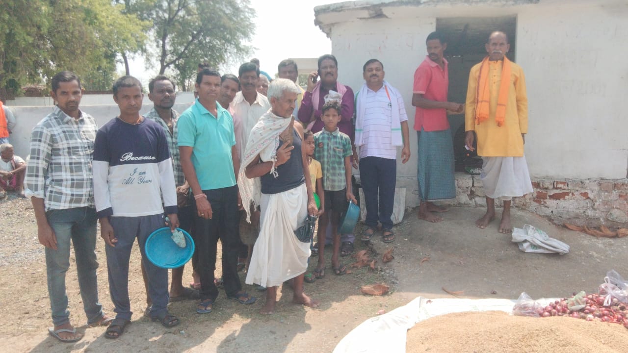 अक्ति तिहार पर बोईदा में ठाकुर देव की आराधना, समृद्धि और अच्छी फसल की कामना<br>