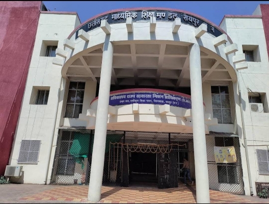 CG Board Result 2025: कक्षा 10 और 12 का परिणाम जारी होते ही वेबसाइट क्रैश, यहां देखें CGBSE रिजल्ट देखने के अन्य तरीके