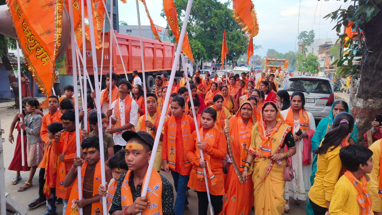 पाली में भगवान परशुराम जन्मोत्सव पर निकली भव्य शोभायात्रा