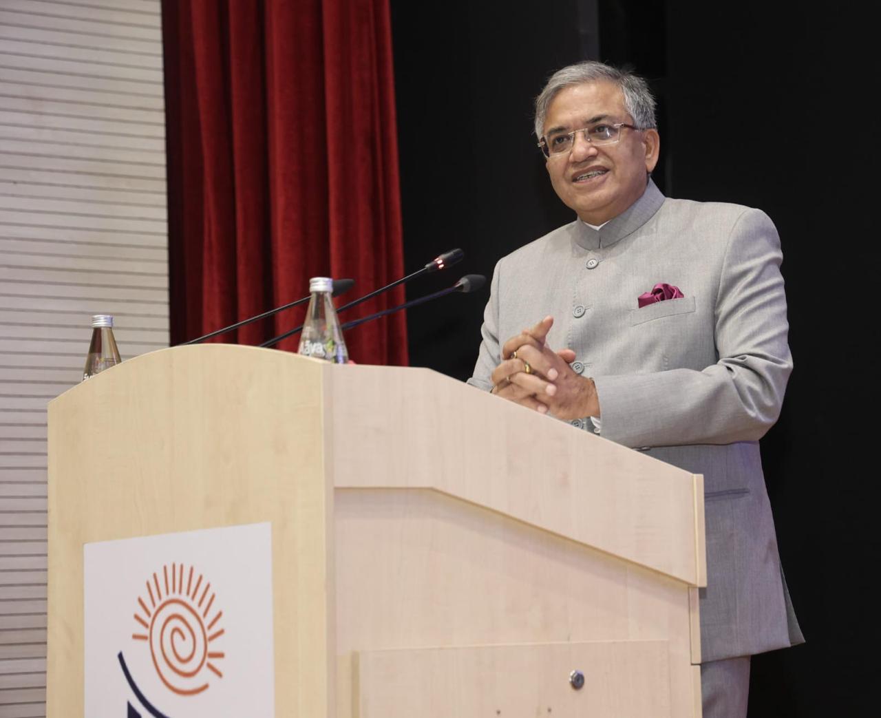 निर्वाचन आयोग जल्द लॉन्च करेगा एकल-बिंदु ऐप; मौजूदा 40 से अधिक आईटी ऐप्स होंगे सम्मिलित, बेहतर यूआई/यूएक्स के साथ…नया ECINET नागरिकों के लिए निर्वाचन सेवाओं को करेगा सुगम; निर्वाचन अधिकारियों के लिए डेटा प्रबंधन होगा सहज