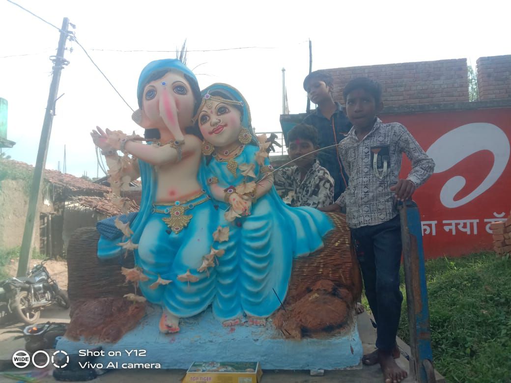 धूमधाम से हुआ गणेश विसर्जन… गणपति बप्पा मोरया के नारों से गूंजता रहा बोईदा