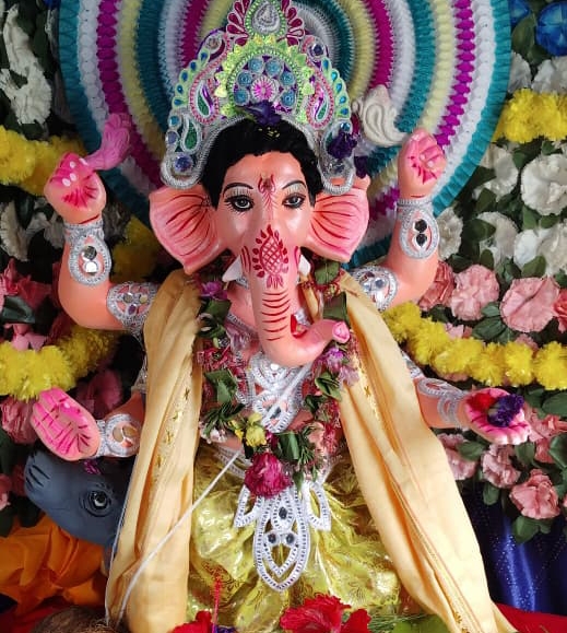 नरगोड़ा में रही गणेश उत्सव की धूम भक्ति के माहौल नरगोड़ा ब्राह्मण मोहल्ला में धूम्रकेतु गणेश उत्सव समिति के द्वारा विराजित किया गणेश जी का प्रतिमा