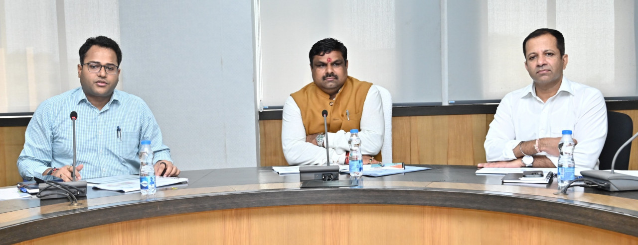 रायपुर : हाईस्कूल और हायर सेकेण्डरी के परिणाम सुधार के लिए ठोस प्रयास करें : शिक्षा मंत्री श्री गजेन्द्र यादव