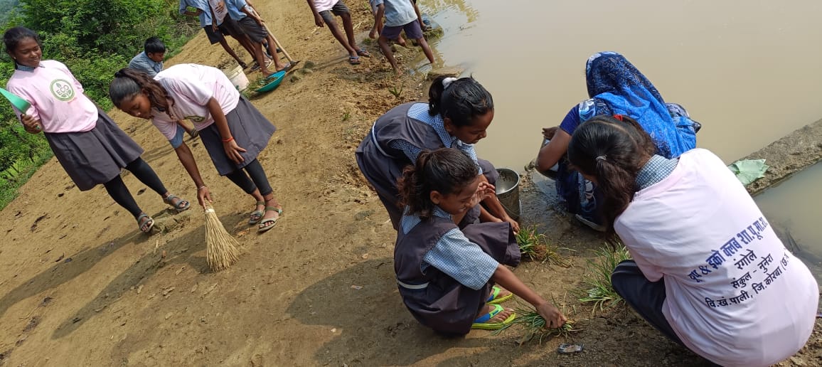 स्वच्छता सेवा पखवाड़ा&nbsp; का आयोजन हुआ माध्यमिक शाला रंगोले में