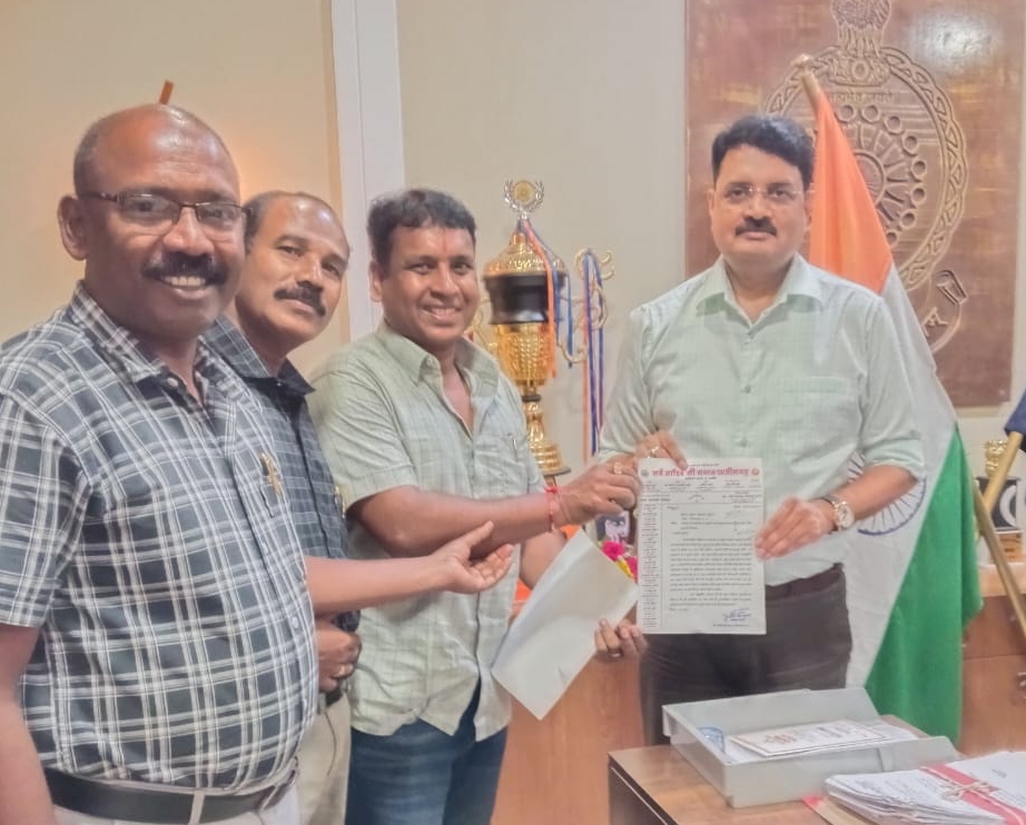 महामाया माता को चुंनरी अर्पित करेगा आदिवासी समाज…जिला सर्व आदिवासी समाज बिलासपुर का महत्वपूर्ण निर्णय….रूढ़ि धरोहर को प्राप्त करने रतनपुर माँ महामाया में ध्वज पताका के साथ होगा चुनरी अर्पण