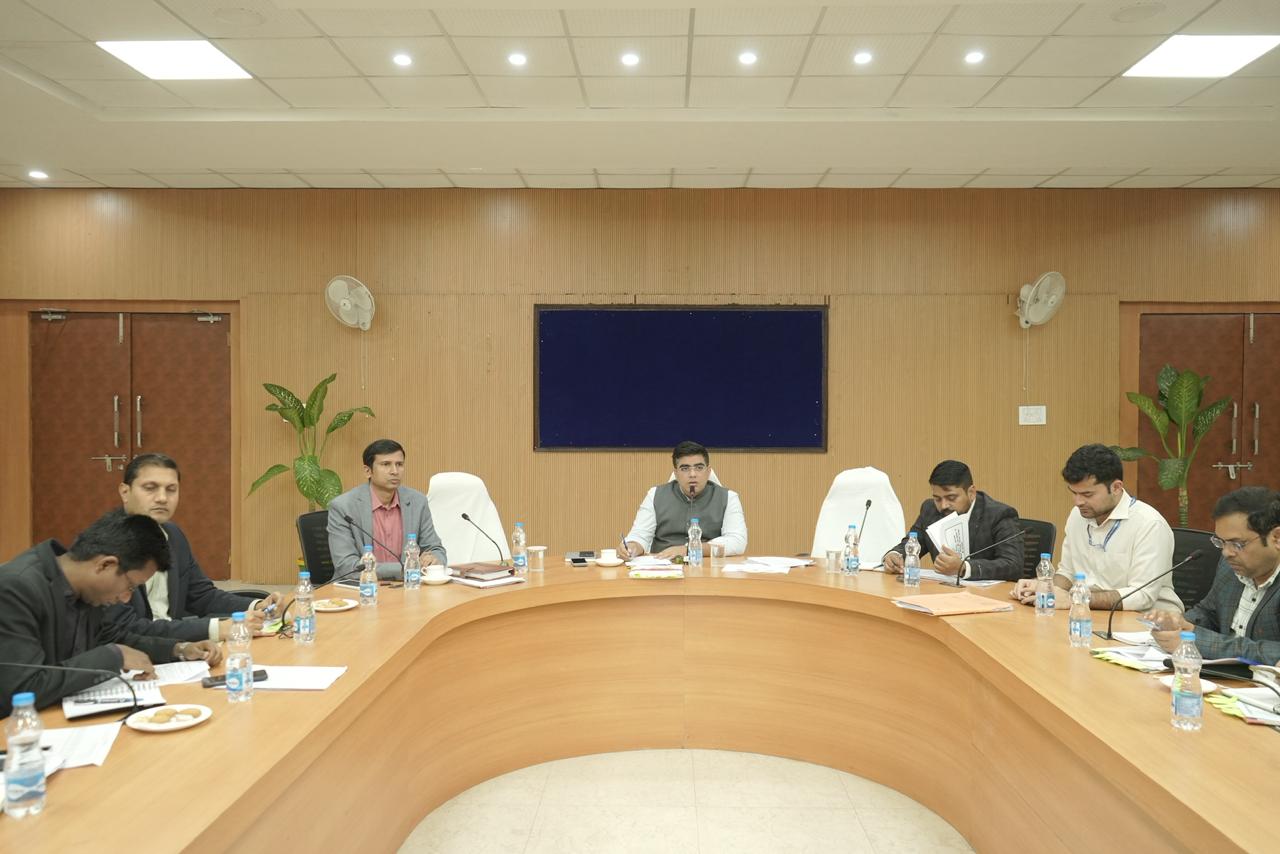 पाली महोत्सव 2026 की तैयारियों को लेकर कलेक्टर श्री कुणाल दुदावत ने ली समीक्षा बैठक<br>