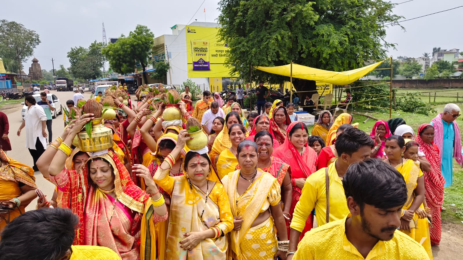 पाली नगर में गाजे-बाजे के साथ शुरू हुआ श्री राधा कृष्ण धाम प्राण प्रतिष्ठा महोत्सव, कलश यात्रा में उमड़ी भारी भीड़