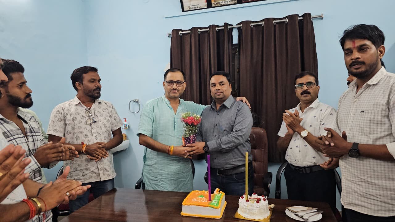 कोरबा जिले के पाली भाजपा मंडल अध्यक्ष चंद्रशेखर पटेल (छोटू) का जन्मदिन हर्षोल्लास से मनाया गया*